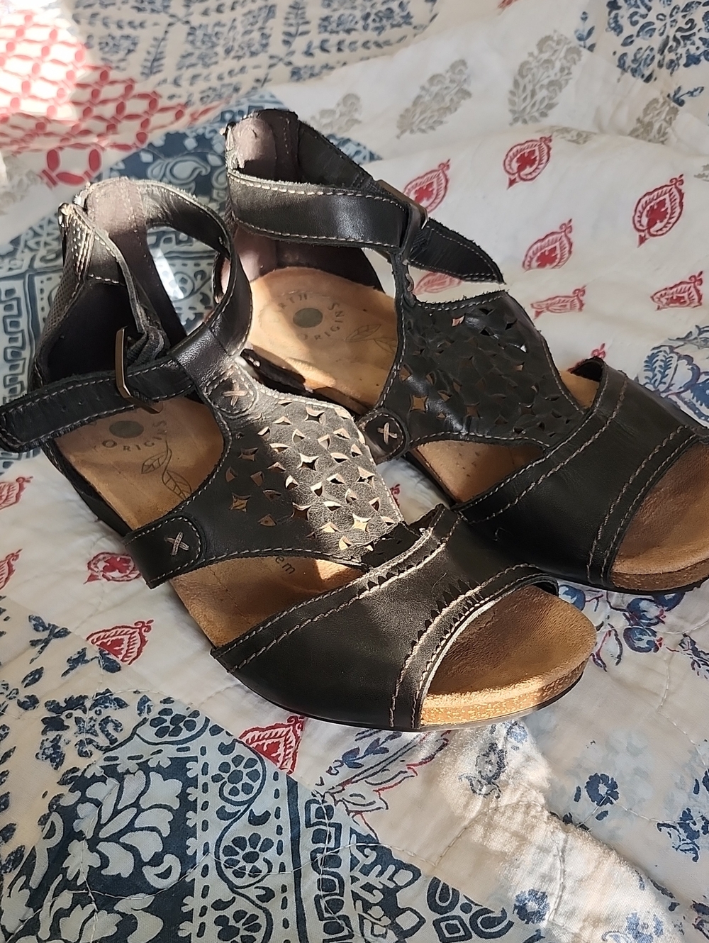 Earth Origins Black Leather Cutout Wedge Sandals